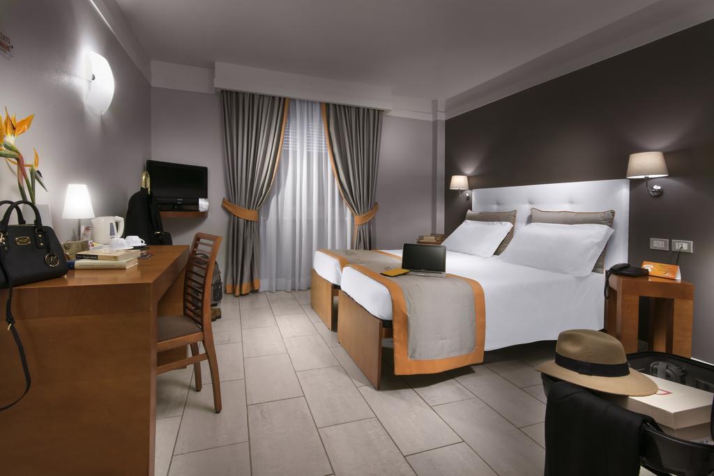 Hotel Il Viandante Terranuova Bracciolini Bagian luar foto