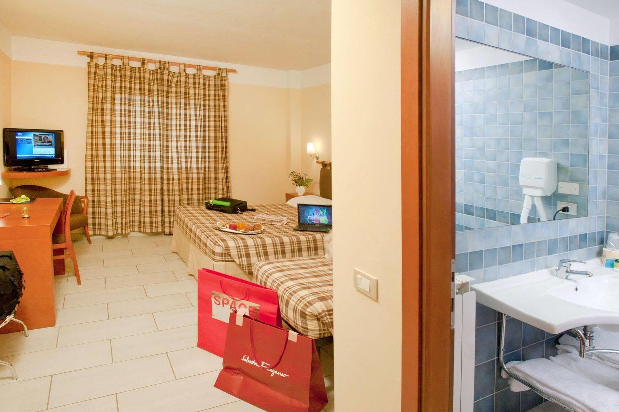 Hotel Il Viandante Terranuova Bracciolini Bagian luar foto